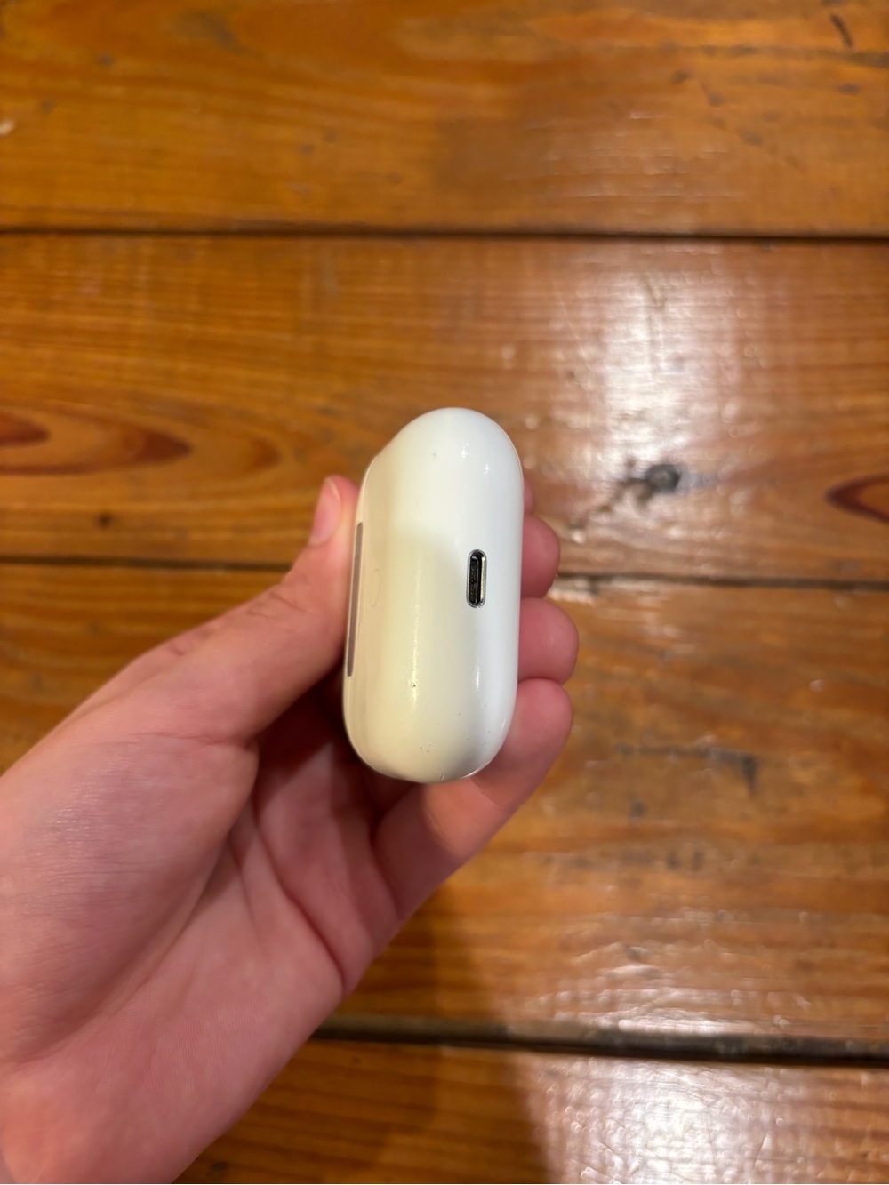 (18) AIRPODS PRO - Picture 6 of 9